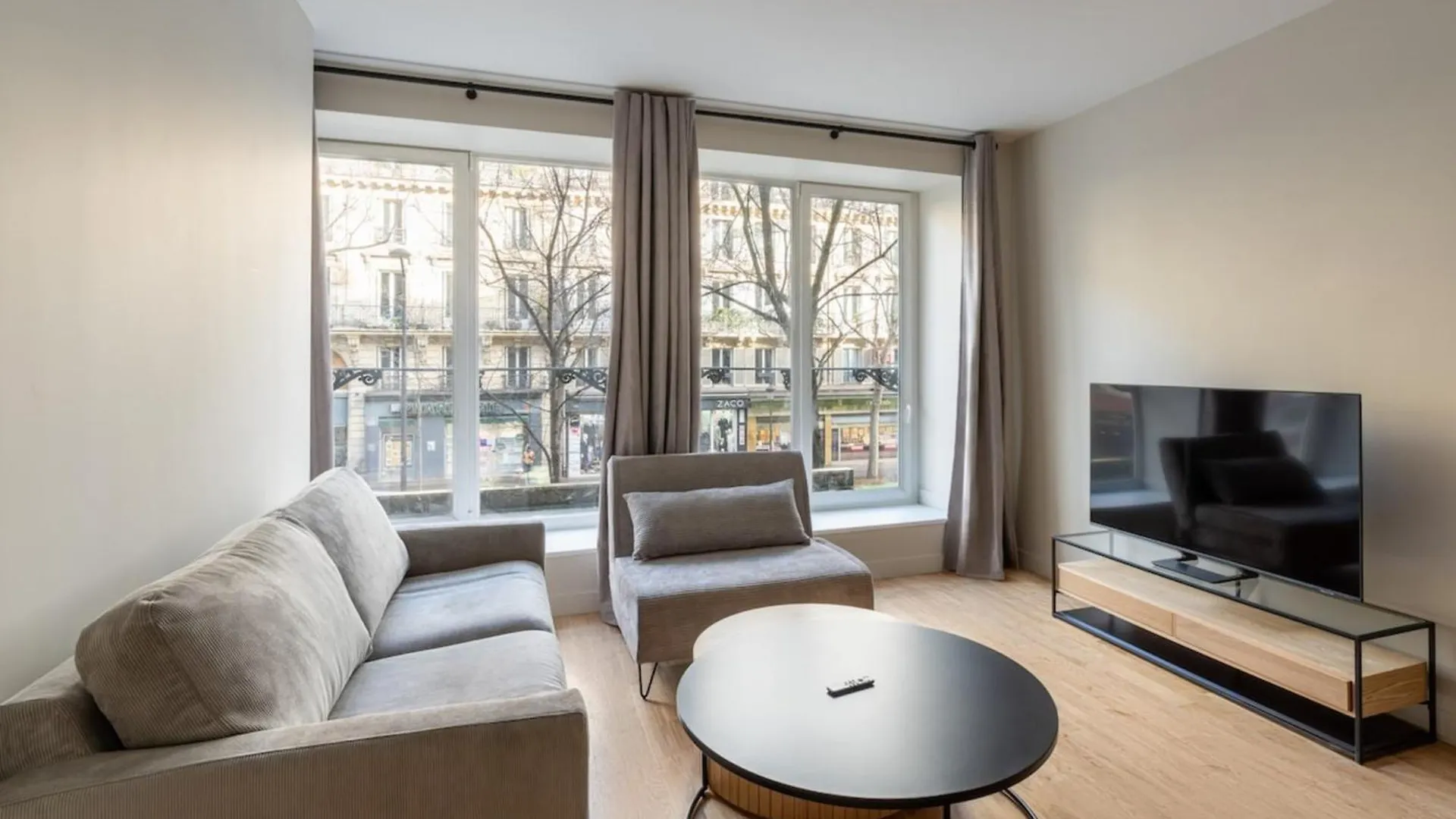 Beautiful Minimalist 1Bd Apartment Near Montmartre 파리 0*,
